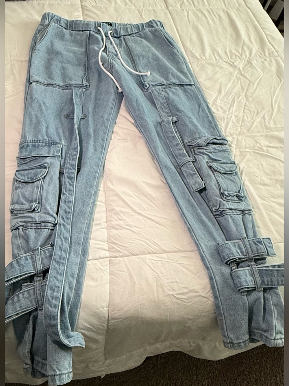 Light Blue Cargo-Style Women’s Jeans